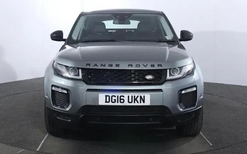 Begagnad Land Rover Range Rover evoque SE 179 HK (131 kW) 2018 Halvkombi
