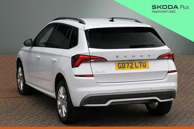Used Skoda 110 R SE Drive 81 HP (59 kW) 2023 Moon white metallic Estate