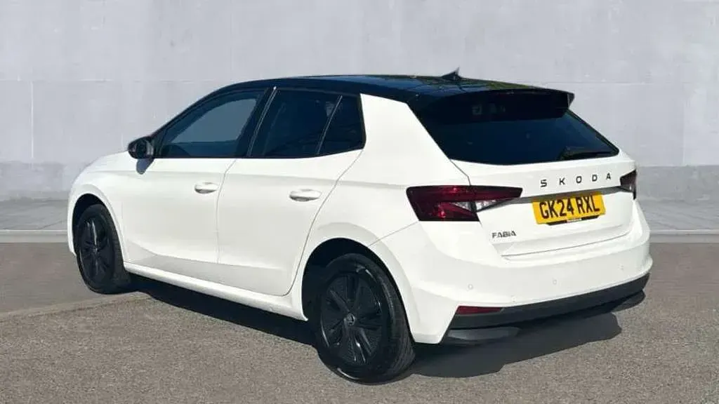 Used Skoda Fabia Colour Edition 95 HP (69 kW) 2024 Candy white black magic pearl effect Hatchback