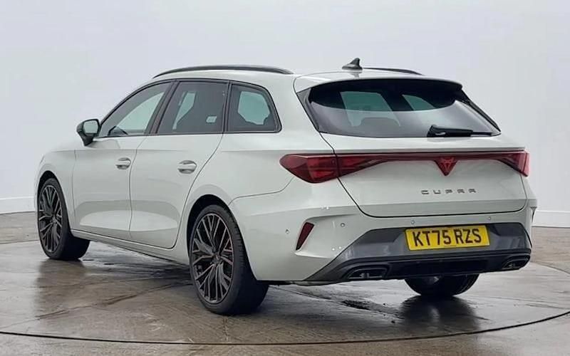 New Cupra Leon 150 HP (110 kW) 2025 Grey Estate