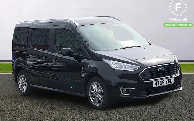 Used Ford Tourneo Titanium 120 HP (88 kW) 2021 Estate