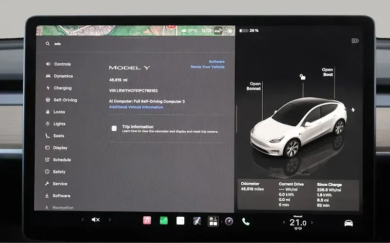 Used Tesla Model Y Standard Range 219 kW (299 HP) 2023 White SUV