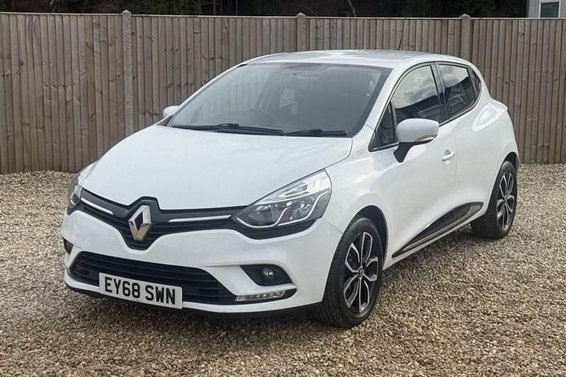 Used Renault Clio IV Play 75 HP (55 kW) 2018 Hatchback