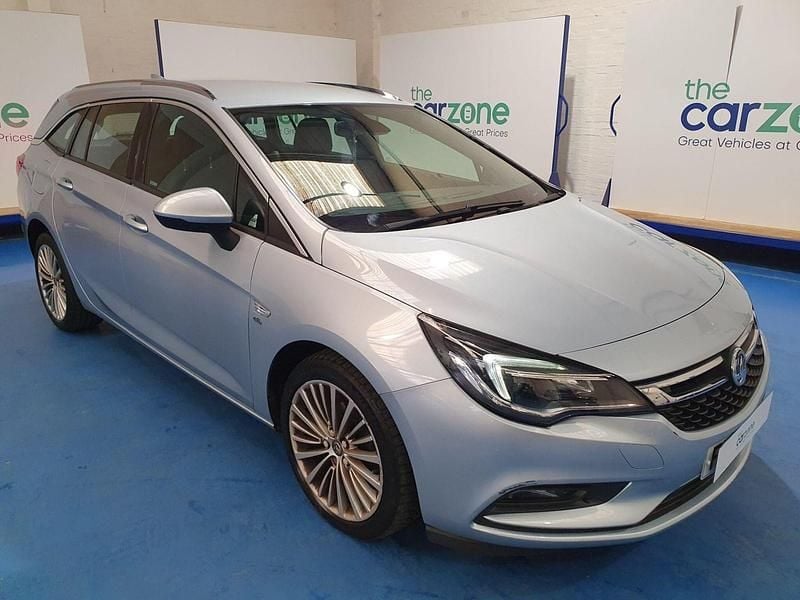 Second-hand Vauxhall Astra Elite 2016 Argintiu Break