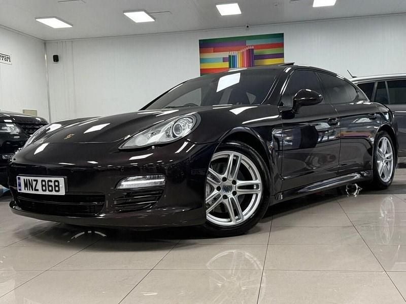 Used Porsche Panamera 400 HP (294 kW) 2011 Brown Hatchback