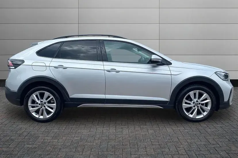 Used VW Taigo Match 115 HP (84 kW) 2025 Reflex silver SUV
