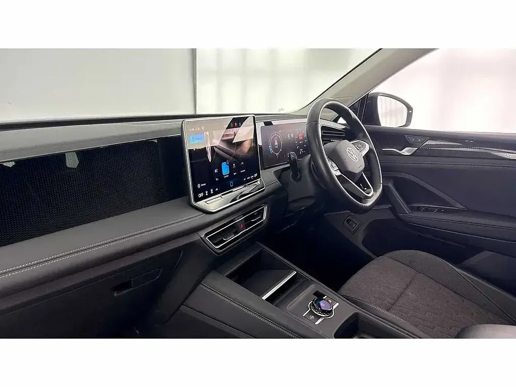 Used VW Tiguan Match 150 HP (110 kW) 2024 Grey SUV