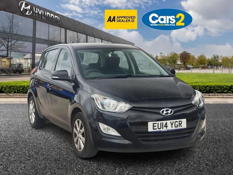 Black Used 2014 Hyundai i20 Active Hatchback | £4,250 (Fair price) - Image 1/4