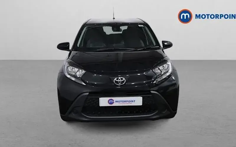 Usado Toyota Aygo X PURE 72 CV (52 kW) 2025 SUV
