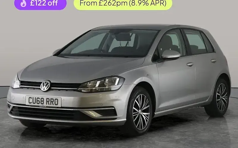 Used VW Golf VII SE 110 HP (80 kW) 2018 Hatchback