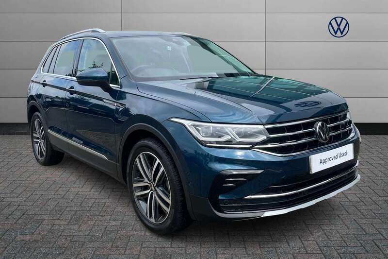 Blue Used 2023 VW Tiguan Elegance SUV | £27,990 (Fair price) - Image 1/4