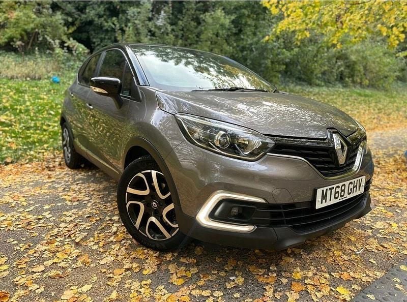 Used Renault Captur Iconic 2018 Grey/black SUV