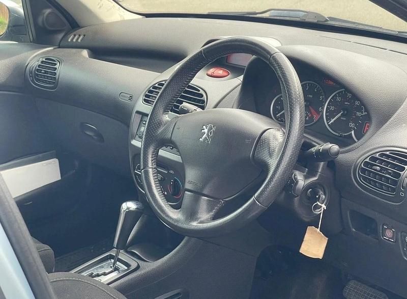 Used Peugeot 206 2004 Silver Estate
