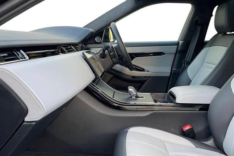 Used Land Rover Range Rover evoque Autobiography 204 HP (150 kW) 2025 Santorini black SUV