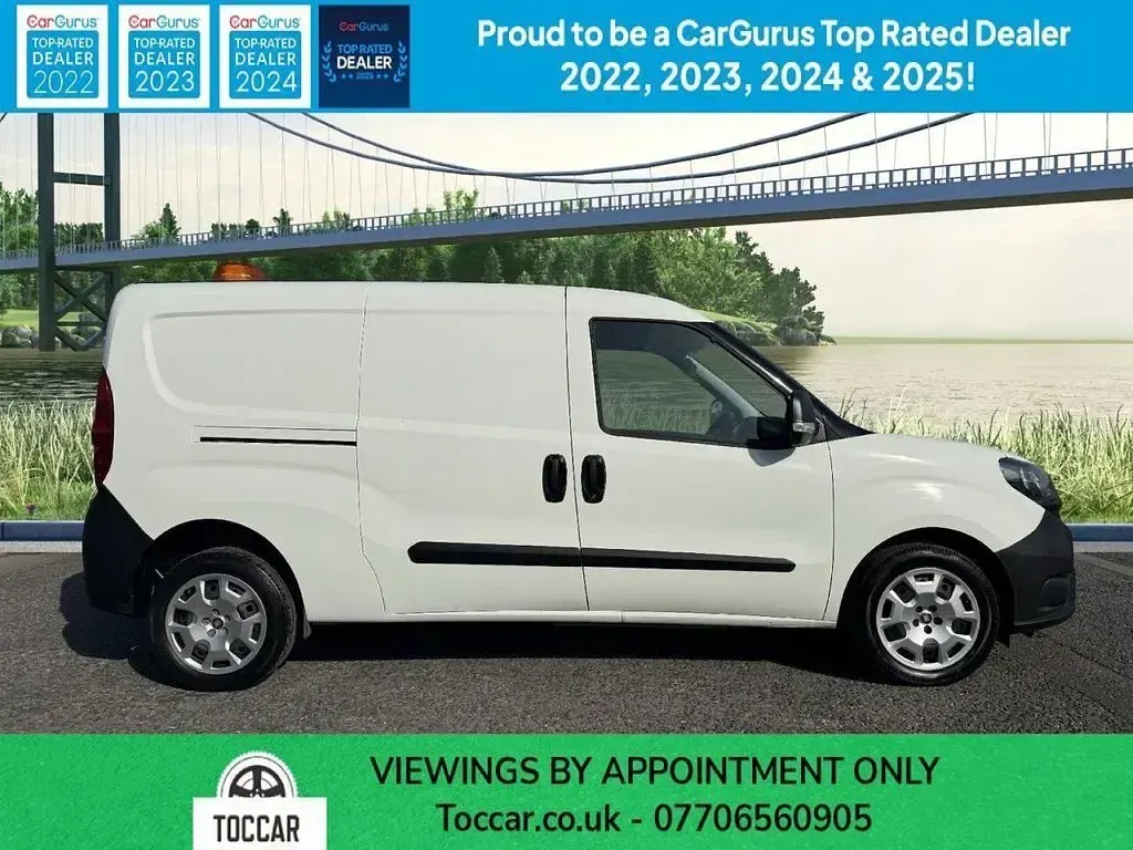 Used Fiat Doblò Trekking 120 HP (88 kW) 2021 White MPV
