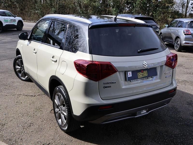 Used Suzuki Vitara SZ-T 129 HP (94 kW) 2023 Cream SUV