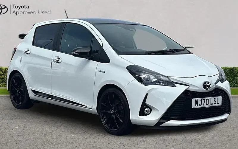 Used Toyota Yaris Hybrid Sport 101 HP (74 kW) 2019 Hatchback