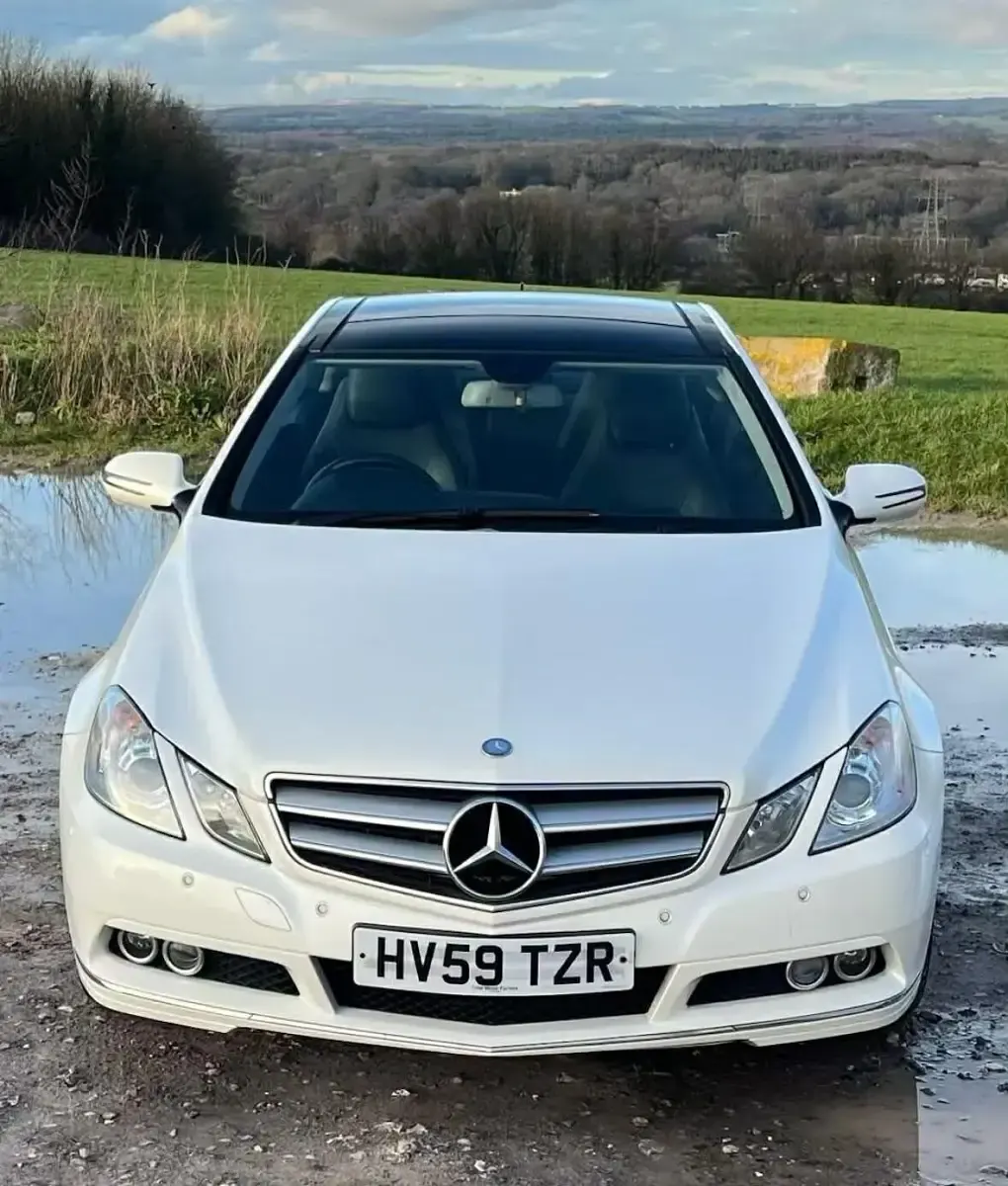 Usado Mercedes E250 SE 204 HP (150 kW) 2009 Branco Coupé