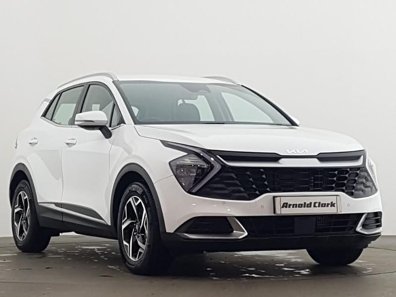 White Used 2025 Kia Sportage SUV | £24,798 (Super price) - Image 1/4