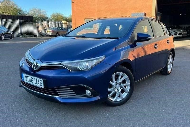 Used Toyota Auris 116 HP (85 kW) 2016