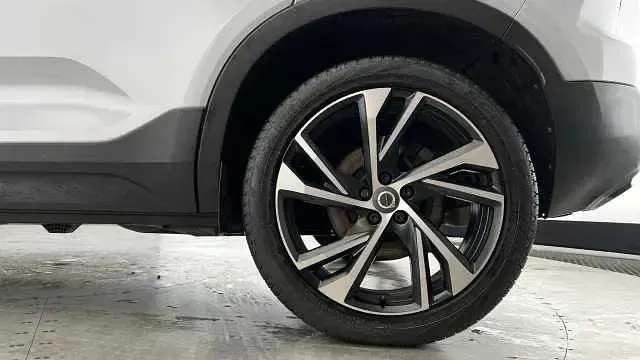 Used Volvo XC40 R-Design Pro 247 HP (181 kW) 2021 SUV