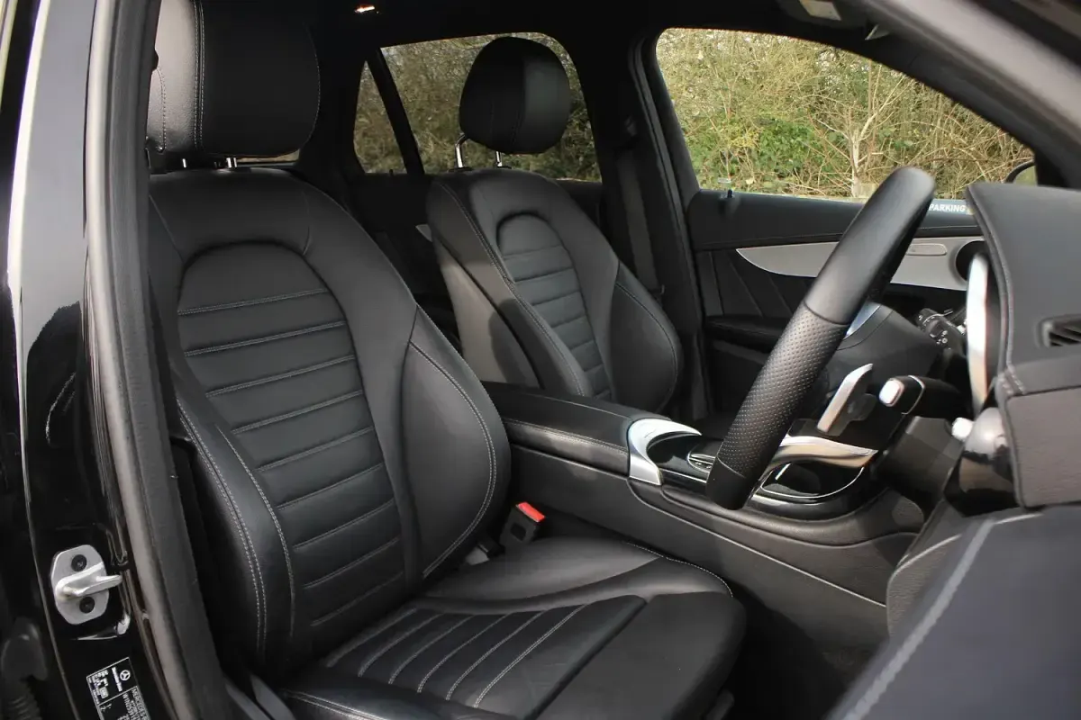 Used Mercedes GLC220 AMG line 194 HP (142 kW) 2022 Black SUV