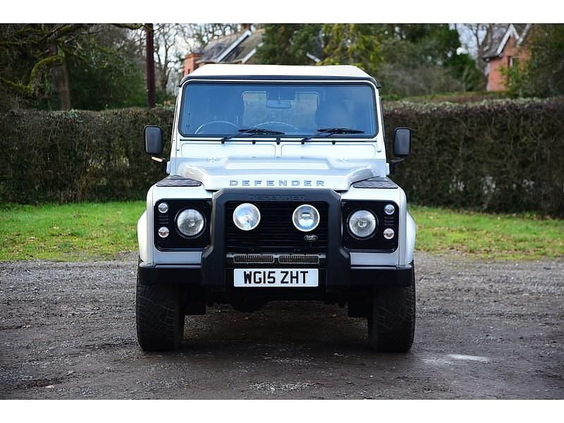 Używany Land Rover Defender 2015 Srebrny Kombi