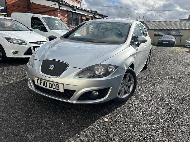 Silver Used 2010 Seat Leon Ecomotive Hatchback | £1,995 (Good price) - Image 1/4