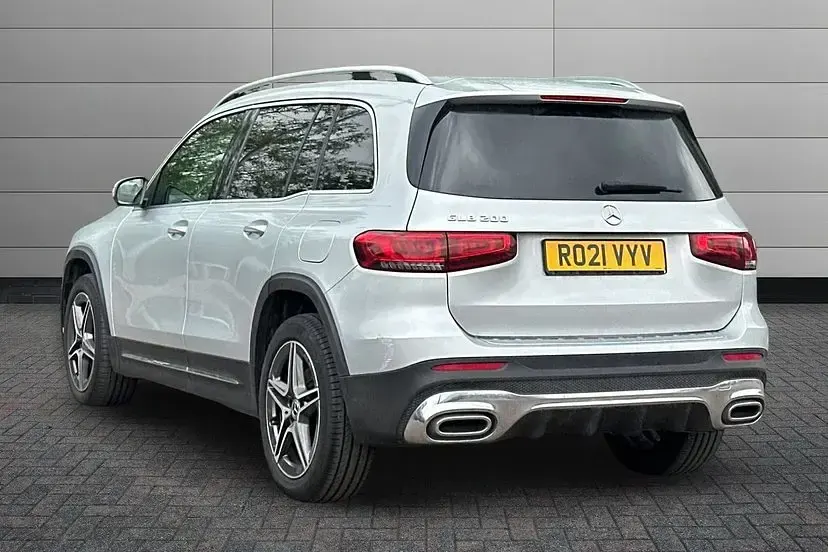 Used Mercedes GLB200 AMG line 163 HP (119 kW) 2021 Silver SUV