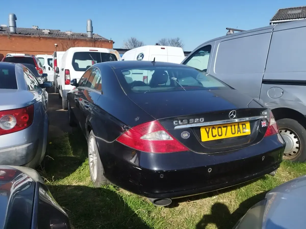 Used Mercedes CLS320 2007 Black Coupe