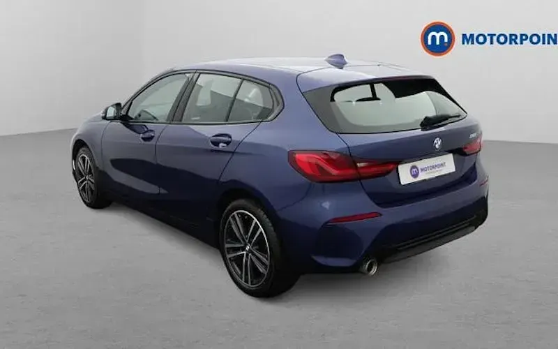 Used BMW 118 Sport Line 136 HP (100 kW) 2024 Hatchback