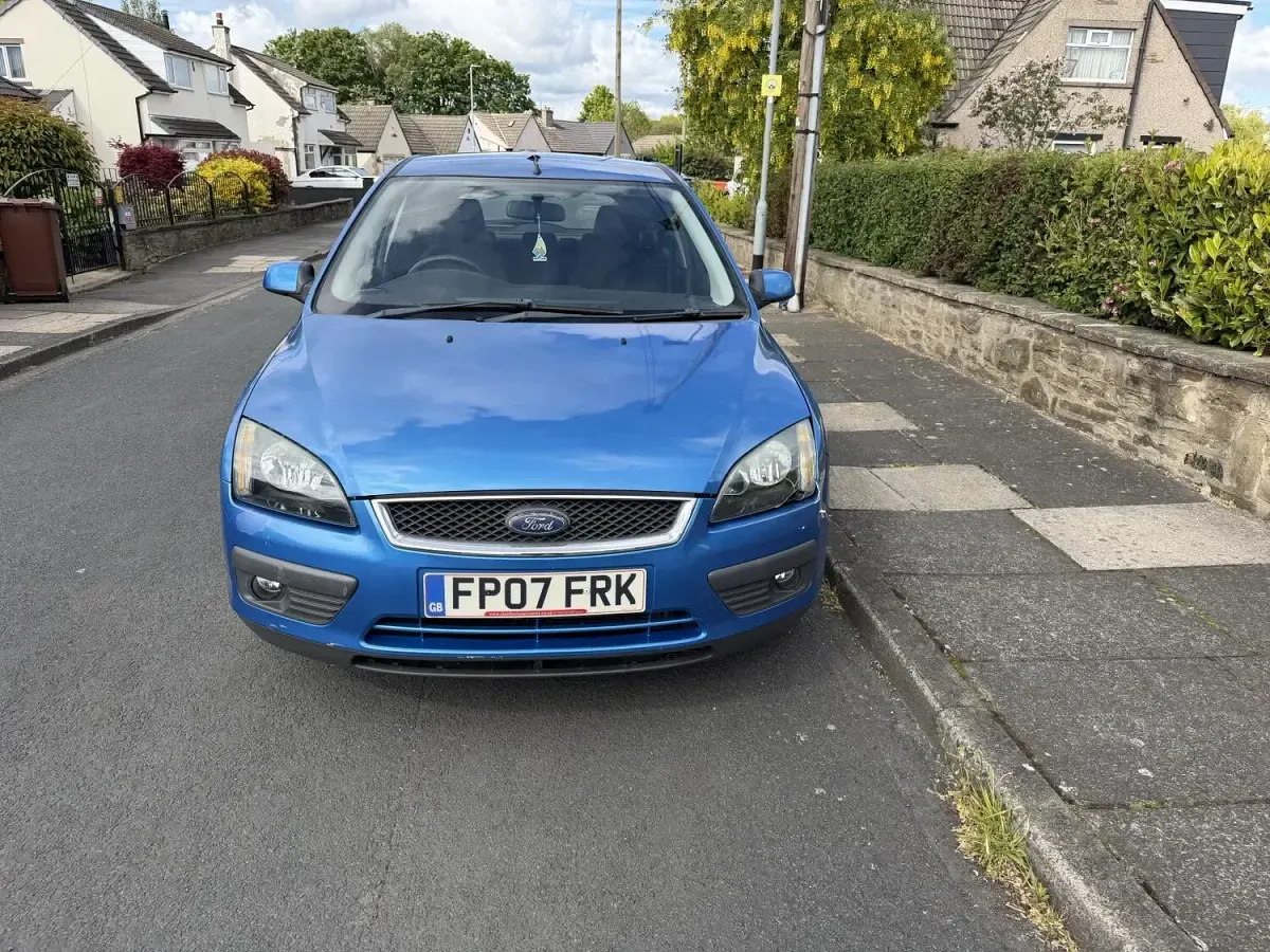 Used Ford Focus Zetec 2007 Blue Hatchback