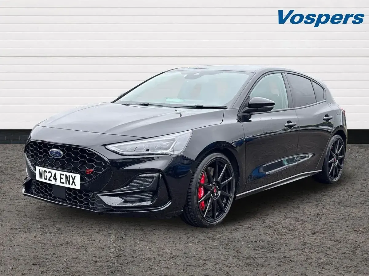 Used Ford Focus ST 280 HP (205 kW) 2024 Black Hatchback