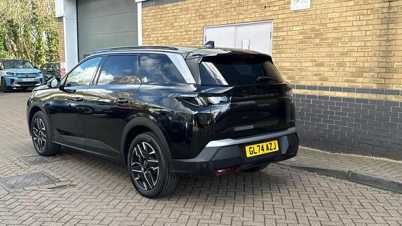 Used Peugeot 5008 Allure 134 HP (98 kW) 2024 Black SUV