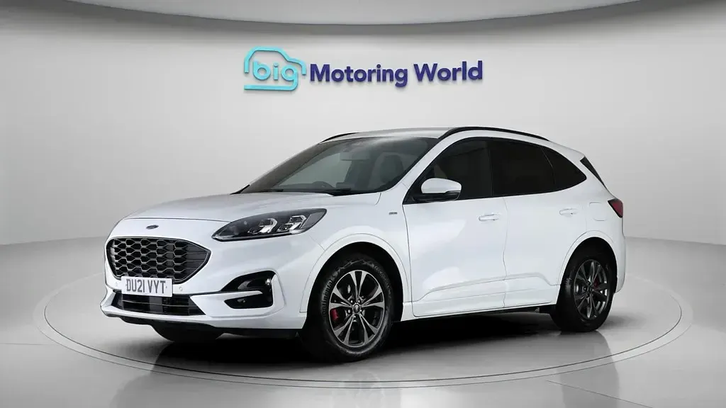Gebraucht Ford Kuga ST-Line 120 PS (88 kW) 2021 Weiß SUV