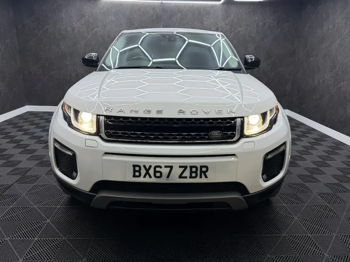 Used Land Rover Range Rover evoque SE 150 HP (110 kW) 2017 White Estate