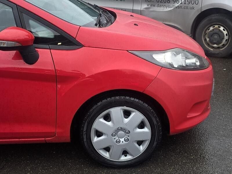 Used Ford Fiesta Style 94 HP (69 kW) 2009 Red Hatchback
