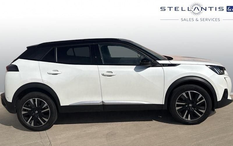 Used Peugeot 2008 Premium 131 HP (96 kW) 2022 SUV