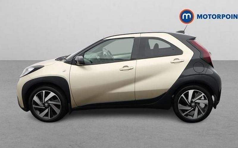 Used Toyota Aygo X 72 HP (52 kW) 2025 SUV