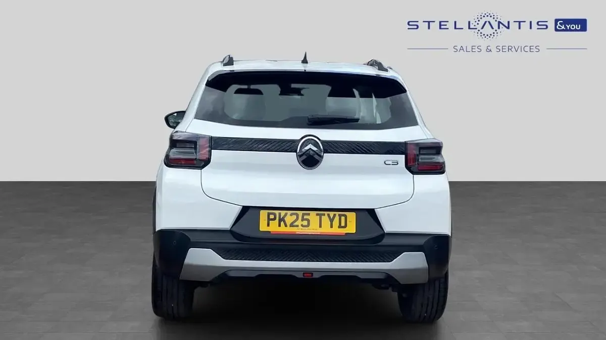Used Citroën C3 99 HP (72 kW) 2025 White SUV