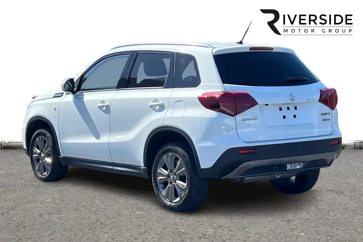 Gebraucht Suzuki Vitara SZ-T 140 PS (102 kW) 2022 Weiß SUV
