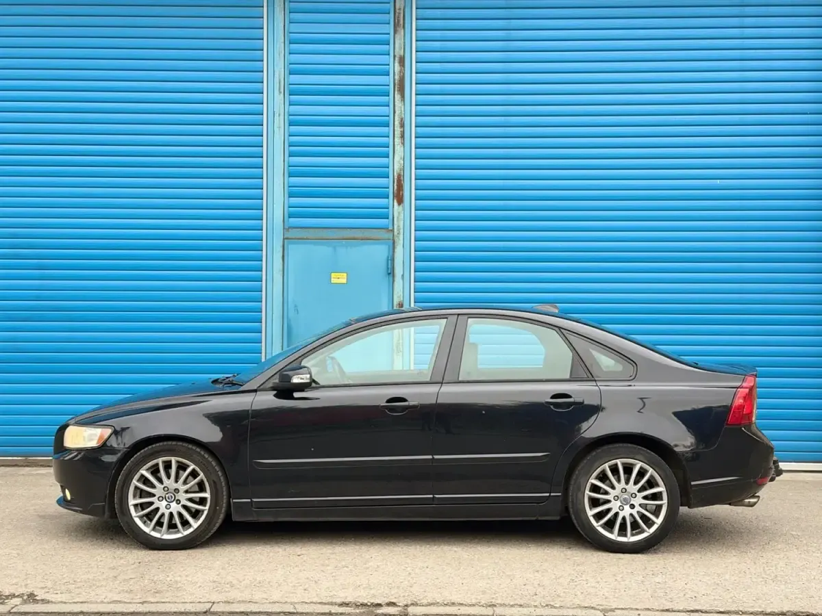 Used Volvo S40 SE Lux 2008 Black Sedan