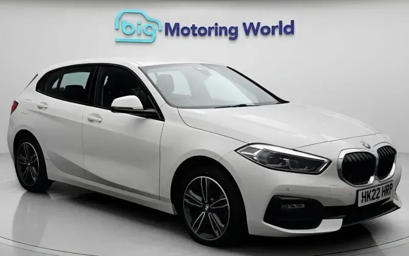 Used BMW 118 Sport Line 136 HP (100 kW) 2022 Hatchback