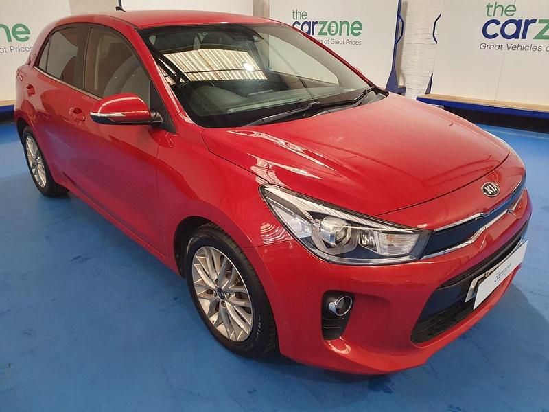 Used Kia Rio 2018 Red Hatchback