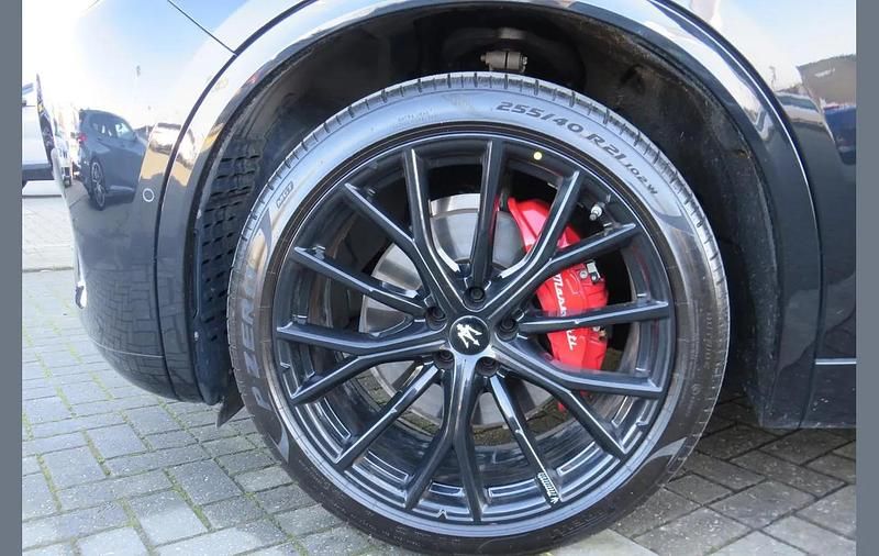 Used Maserati Grecale 325 HP (239 kW) 2025 Black SUV