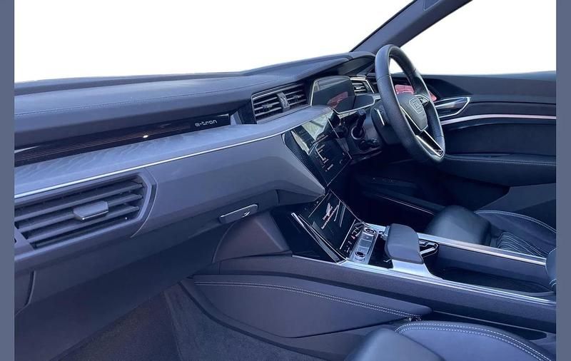 Used Audi e-tron Sportback Advanced 300 kW (408 HP) 2022 White SUV