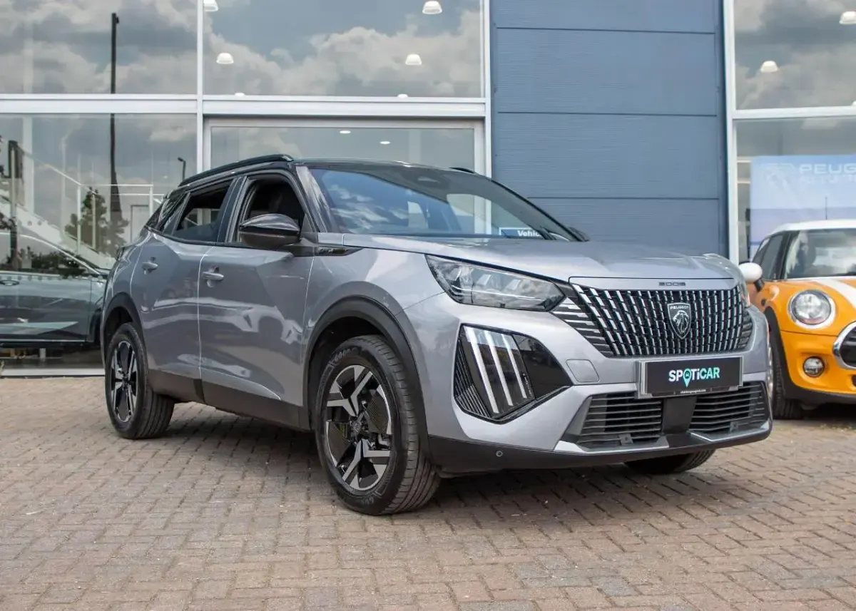 Used Peugeot 2008 GT 129 HP (94 kW) 2025 Grey SUV
