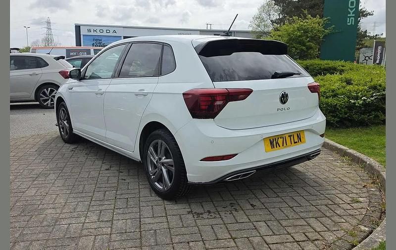 Used VW Polo R-line 95 HP (69 kW) 2022 White Hatchback