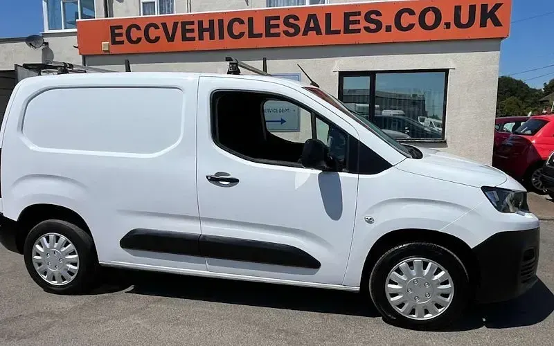 Used Peugeot Partner 131 HP (96 kW) 2021 MPV