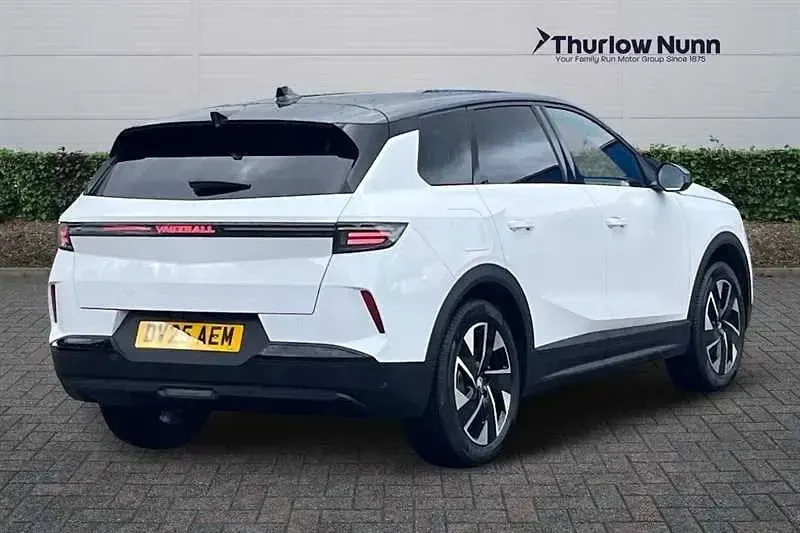Second-hand Vauxhall Grandland X Ultimate 136 CP (100 kW) 2025 Alb SUV